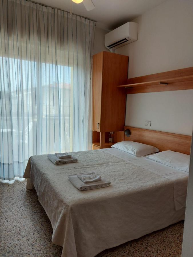 Albergo Alla Nave Lignano Sabbiadoro Eksteriør billede