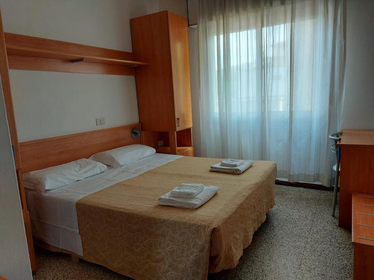 Albergo Alla Nave Lignano Sabbiadoro Eksteriør billede