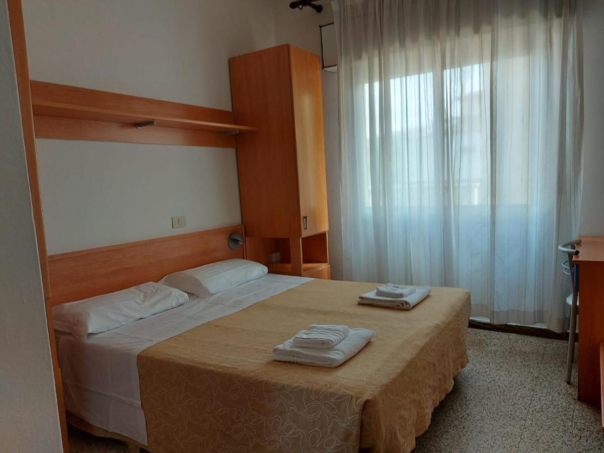 Albergo Alla Nave Lignano Sabbiadoro Eksteriør billede