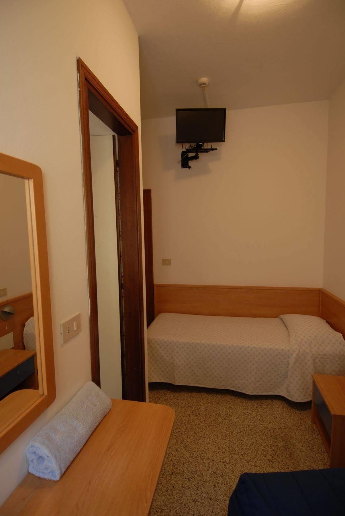 Albergo Alla Nave Lignano Sabbiadoro Eksteriør billede